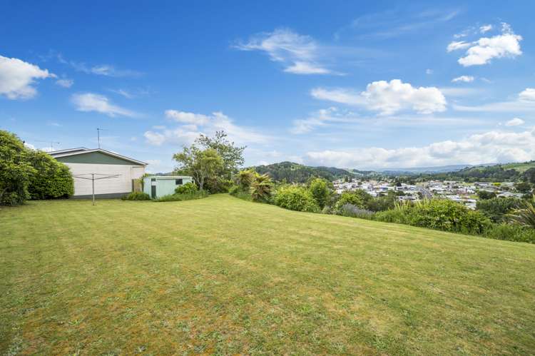 27 House Avenue Taumarunui_19
