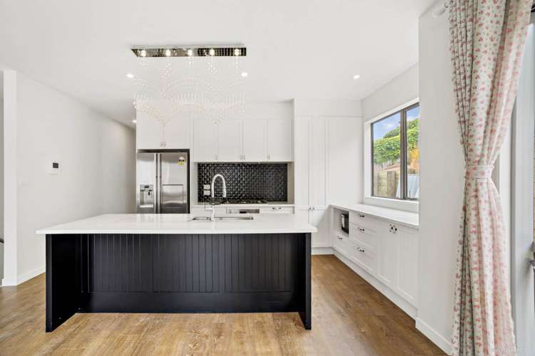 53 Golden Morning Drive Albany Heights_4