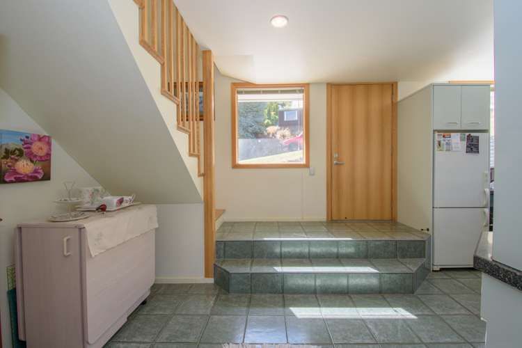 113b Wynyard Crescent Fernhill/Sunshine Bay_12