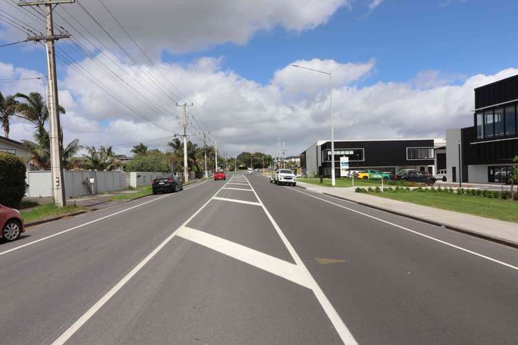 01/90 Hobsonville Road Hobsonville_7