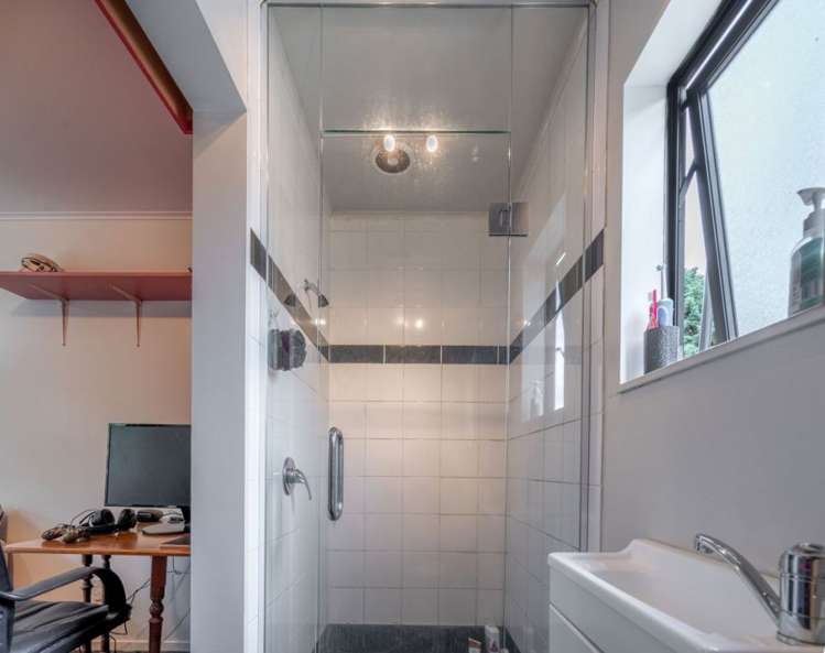 775 Queens Drive Waikiwi_23