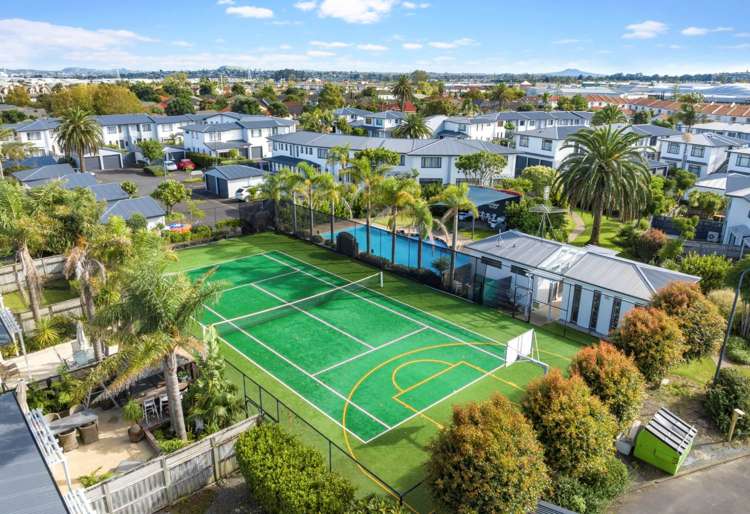 54/2 Armoy Drive East Tamaki_8