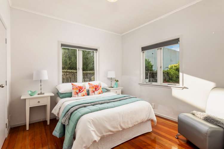 4040 Great North Road Glen Eden_15