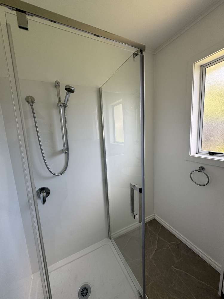 18 Hobart Crescent Wattle Downs_10