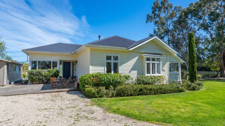 1114 Omihi Road Omihi_37