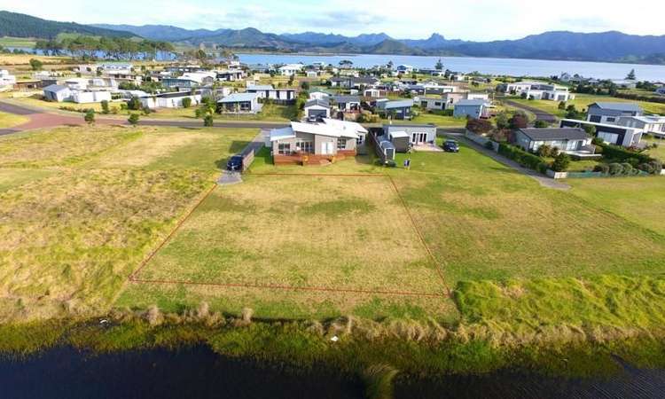 139 Karo Drive Matarangi_4