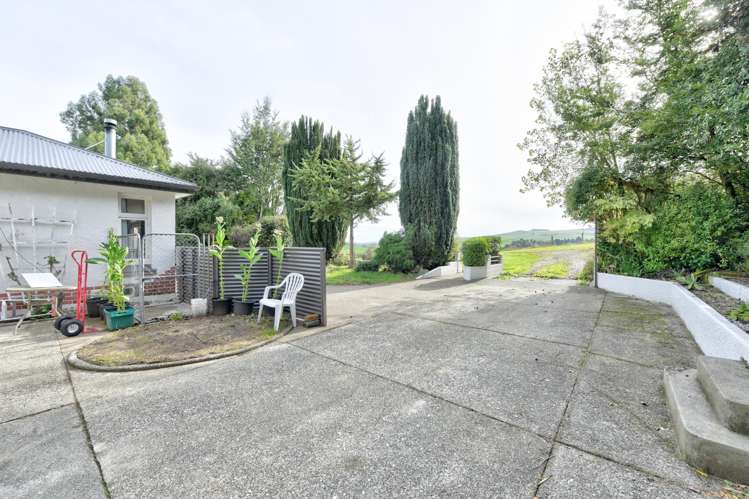 28 Mandeville Road Winton Surrounds_25