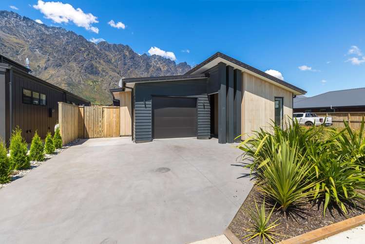 17 Bale Road Jacks Point_23