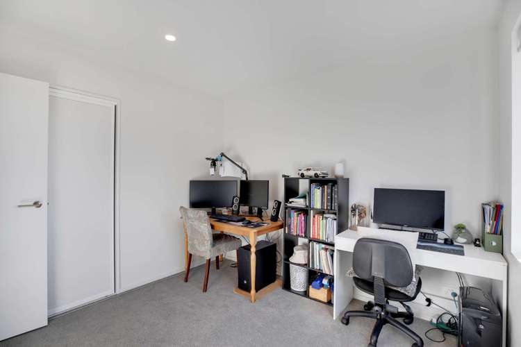 2/9 Marcroft Street Woolston_14