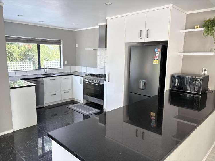 52 Onerahi Road 11614_2