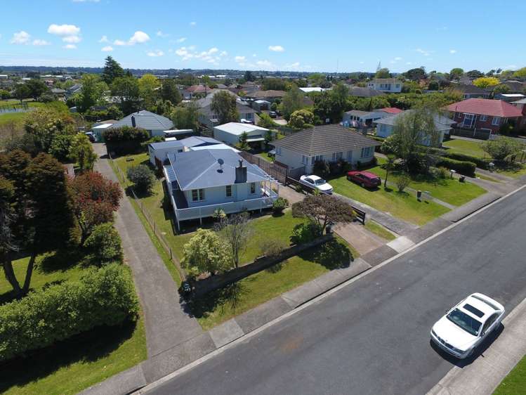 31 Essex Street Te Atatu South_18