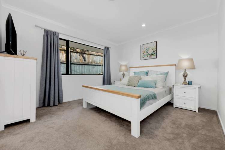 4 Bokeen Lane Flat Bush_9