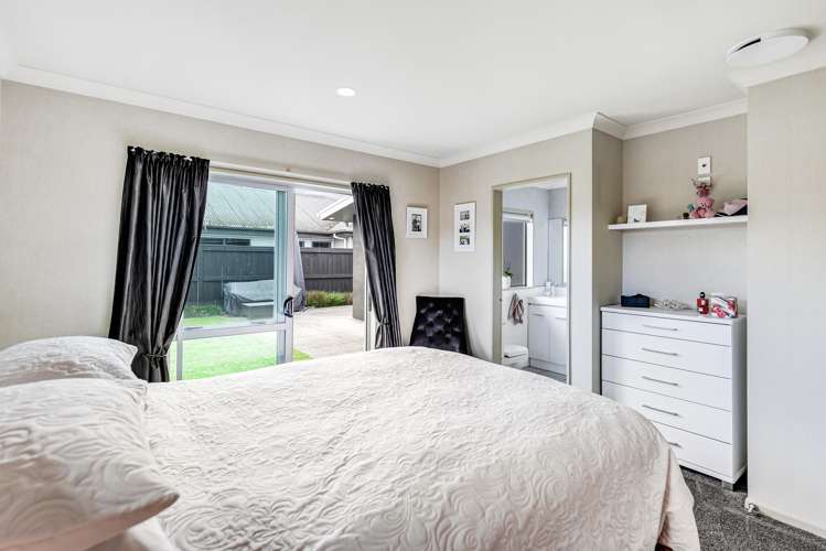 433 Hukanui Road Rototuna_17