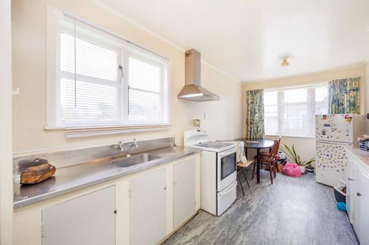 6 Lambert Street Marton_2