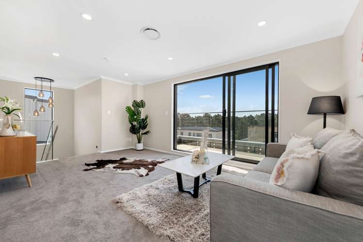 25 Bremner Ridge Street Flat Bush_11