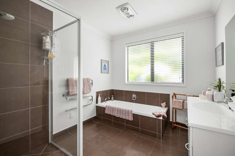 9r Pengary Lane Pyes Pa_16