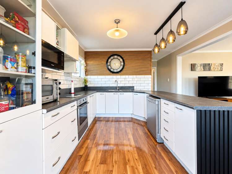 17 Mortlake Street_3