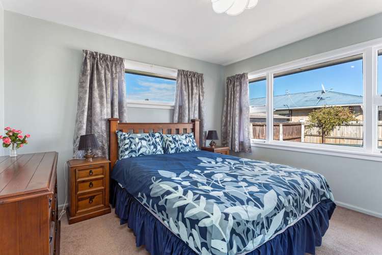 27 Kathleen Crescent Hornby_6