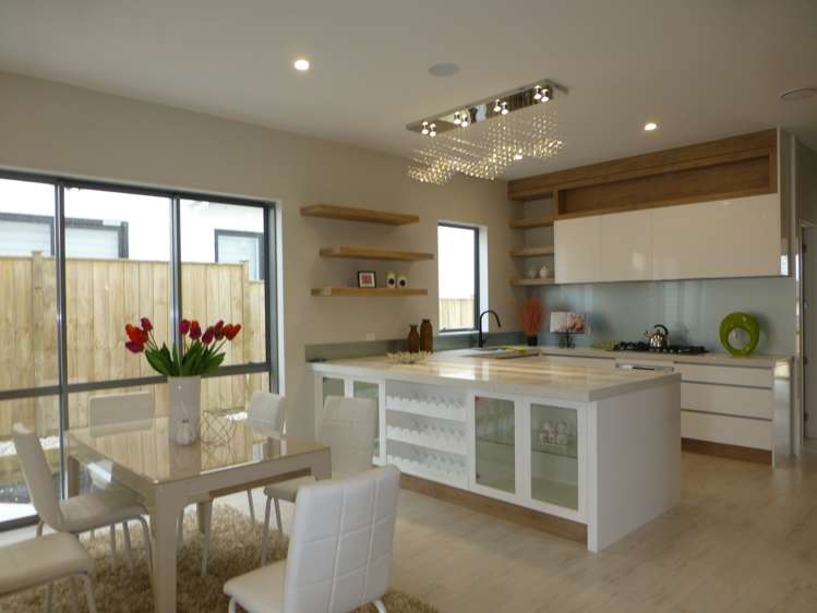 18 Horsefield Drive Flat Bush_3