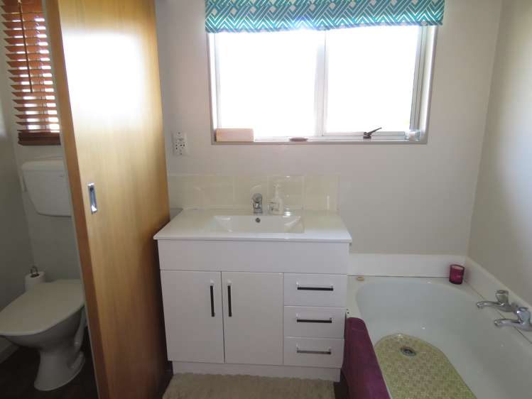 2 Walsh Street Reefton_10