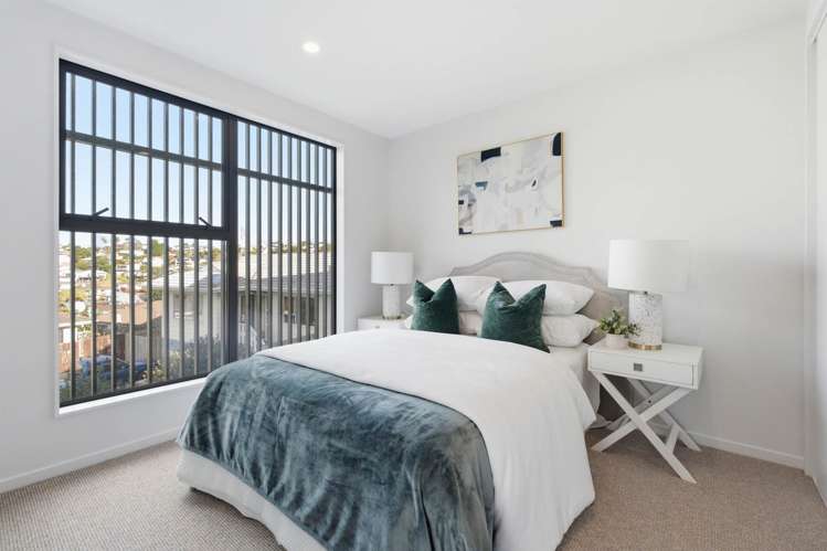 1-4/16 Tetrarch Place Totara Vale_17