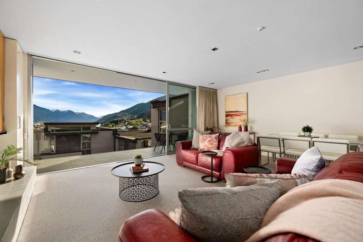 9/60 Hallenstein Street Queenstown_3