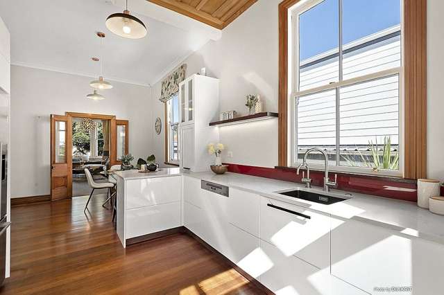 Renovated Double Bay Villa in Berhampore