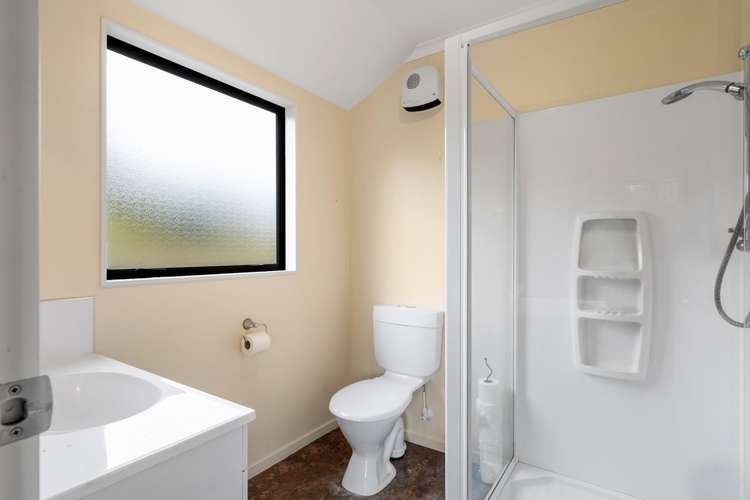 128 and 128a Ross Road Hira_13