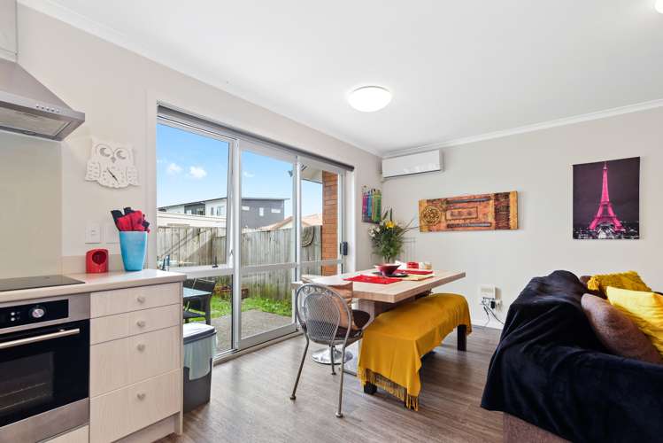 37 Chiefs Court Hamilton East_7