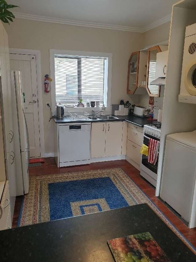 2/69 Hutt Road Petone_4