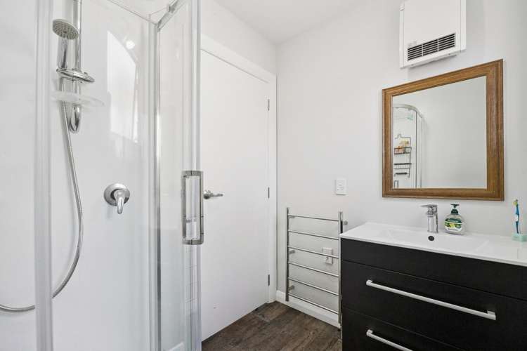 16 Chambers Street North East Valley_16