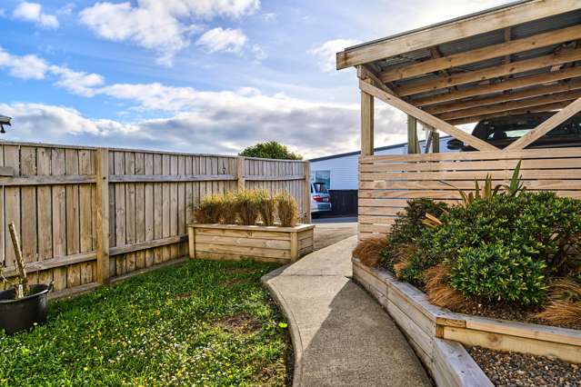 279 Dowse Drive Maungaraki_2