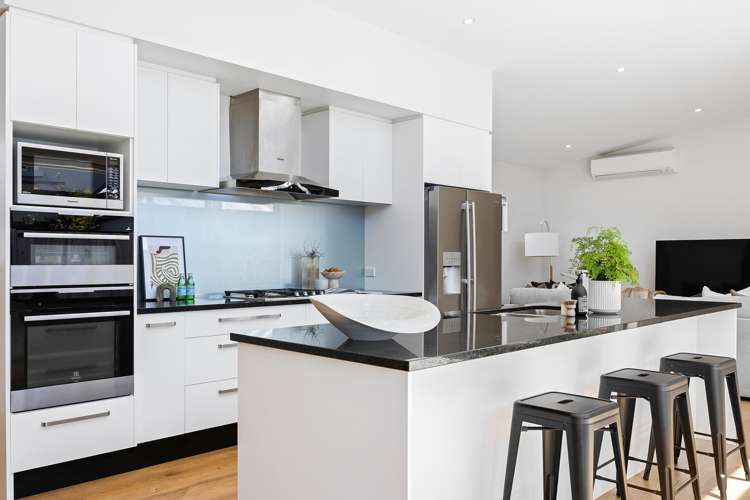 25 Clifford Avenue Merivale_2