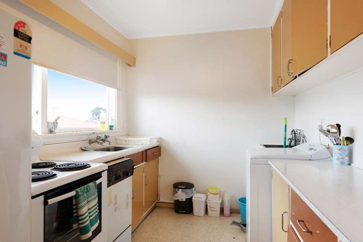 5/139 Queens Drive Lyall Bay_5