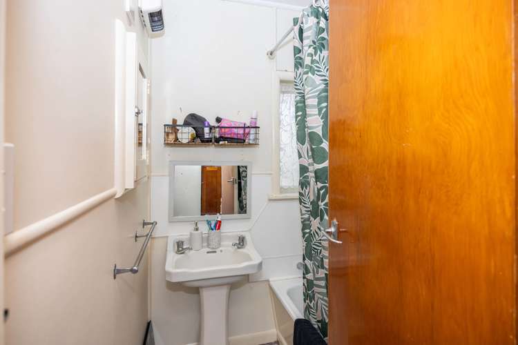 77 Fox Street Hamilton East_7