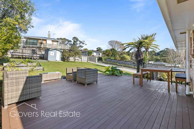 16 Dolbear Street Titirangi_10