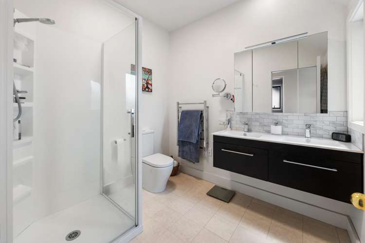 11 Harlech Mews Avonhead_15