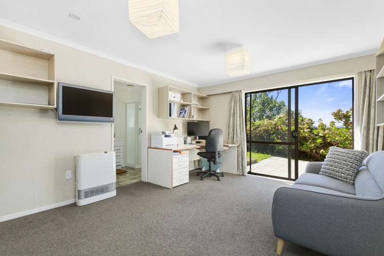 10 Hallewell Crescent Johnsonville_13