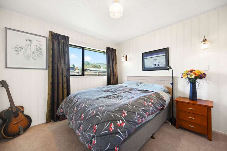 14 Colstone Street Glenview_12