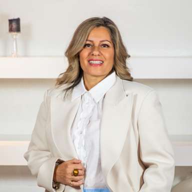 Carmen Holder