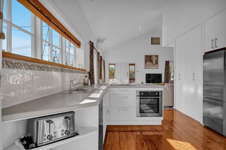 66 Yeovil Road Te Atatu Peninsula_6