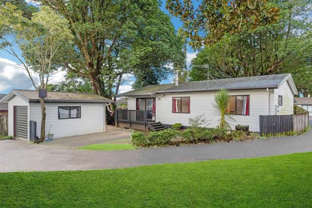 Charming 3 Bedroom Home with Garage in Papatoetoe