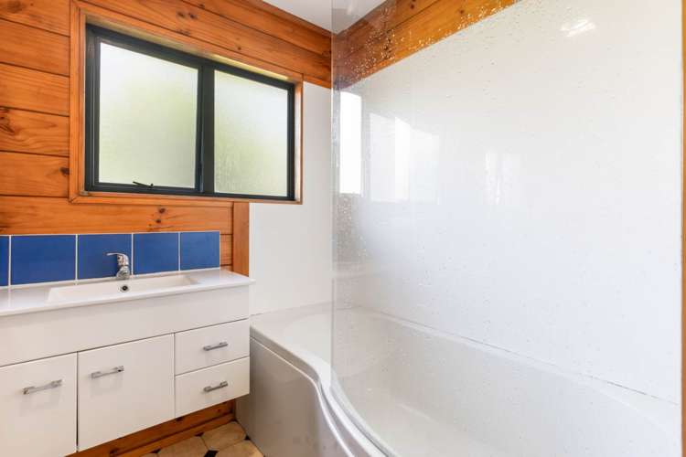 87 Pukeoware Road Glenbrook_18