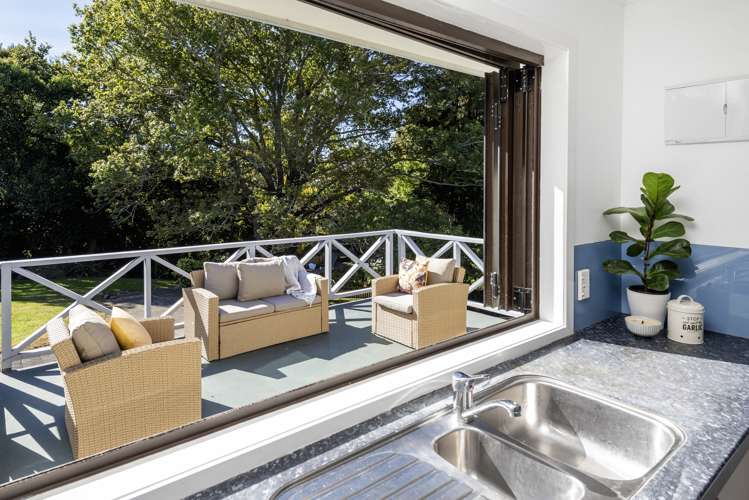 62a Uxbridge Road Mellons Bay_8