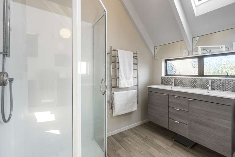 1/8a West Lynn Road Titirangi_14