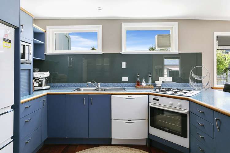 12 Mere Road Taupo_5