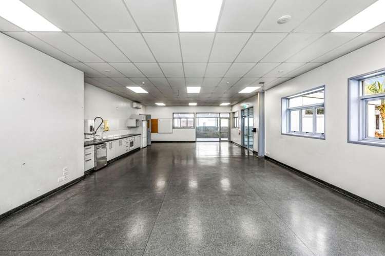 32 & 38-44 Bruce McLaren Road Henderson_17