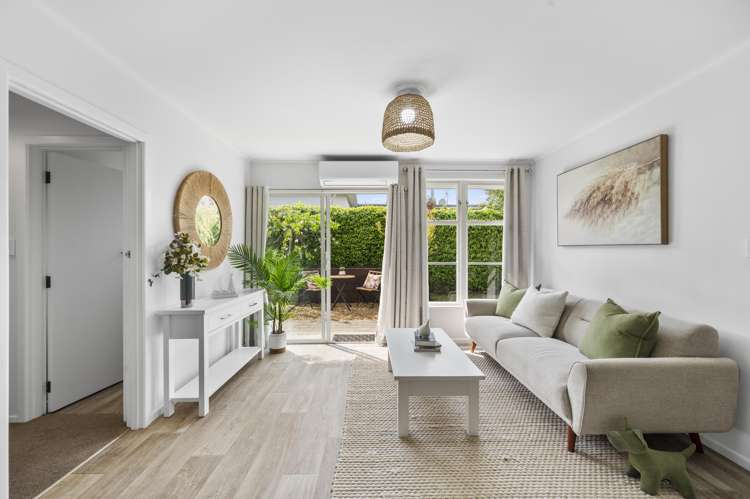 3/10A Meeanee Quay Westshore_2