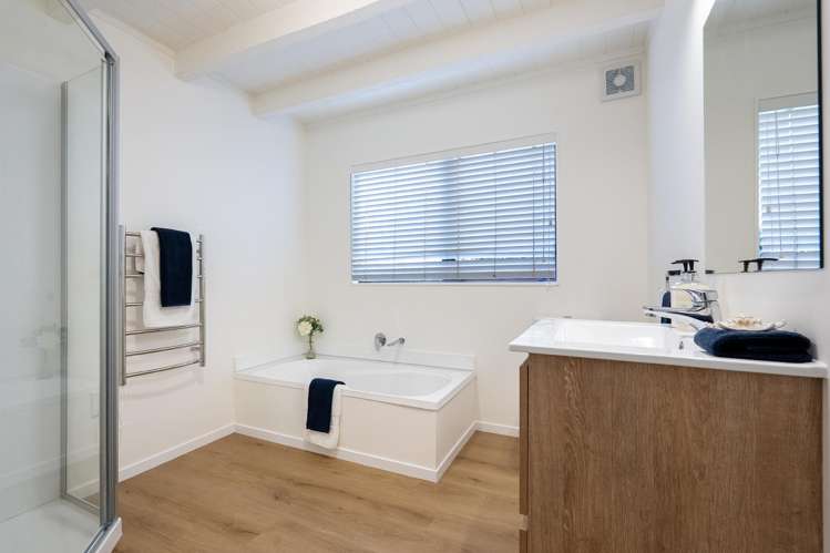 27 Hastings Parade Devonport_12