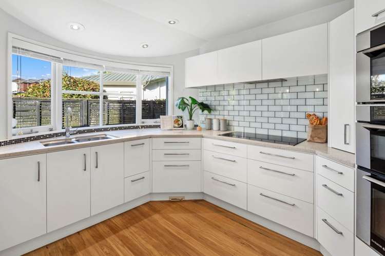 2/93 Kowhai Road Mairangi Bay_5